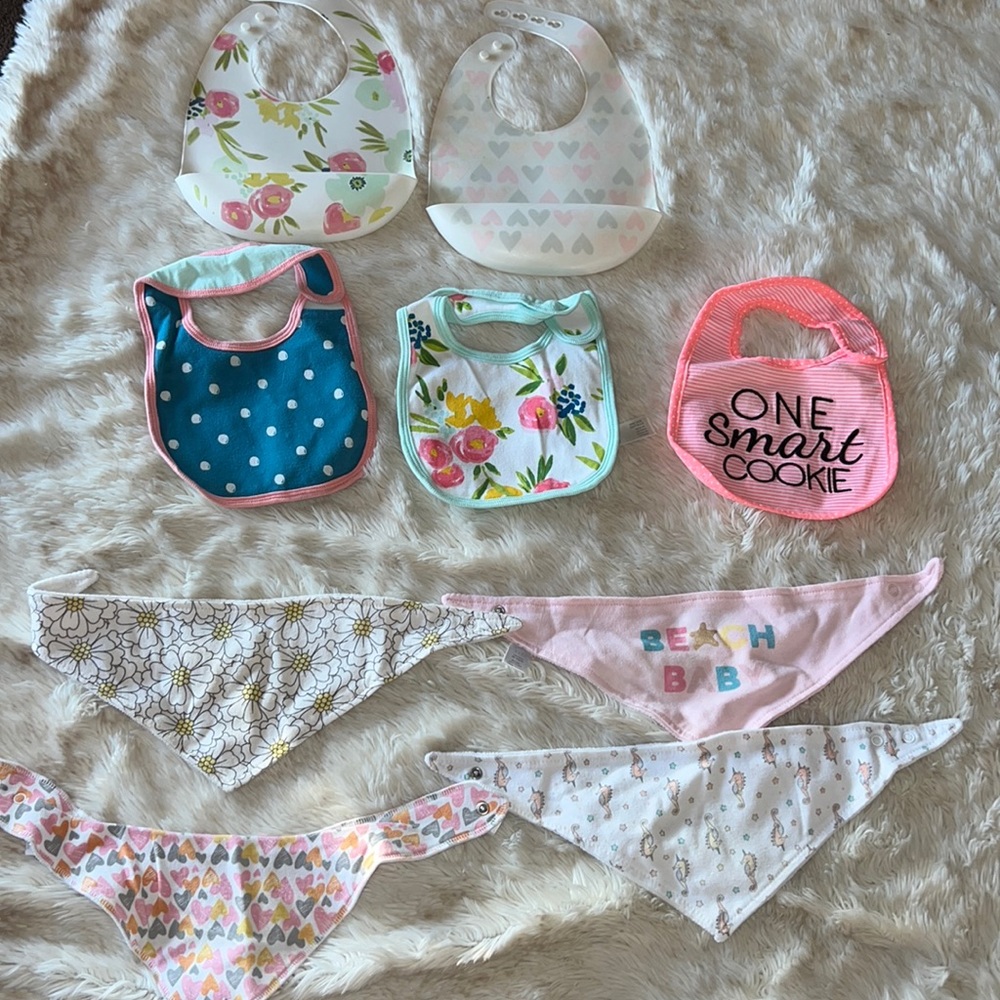 Cloth bibs and cloud island silicon bibs